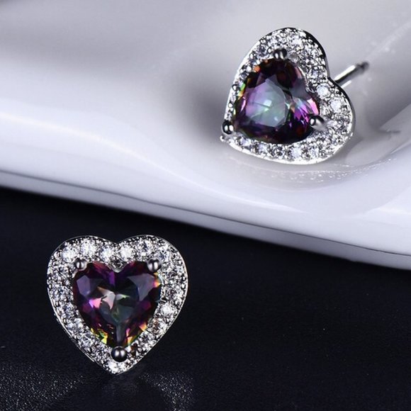 NEW Iridescent Diamond Halo Heart Stud Silver Earr - Picture 4 of 4